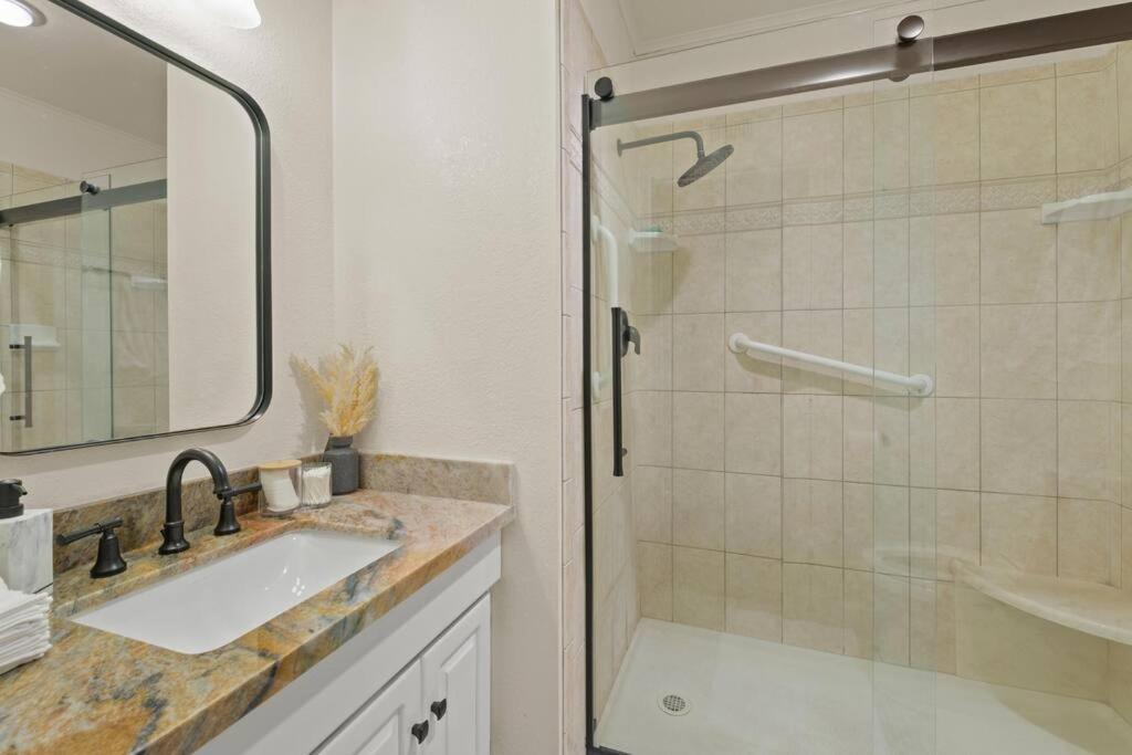 Majestic Lux With Heated Pool And Spa! * San Diego