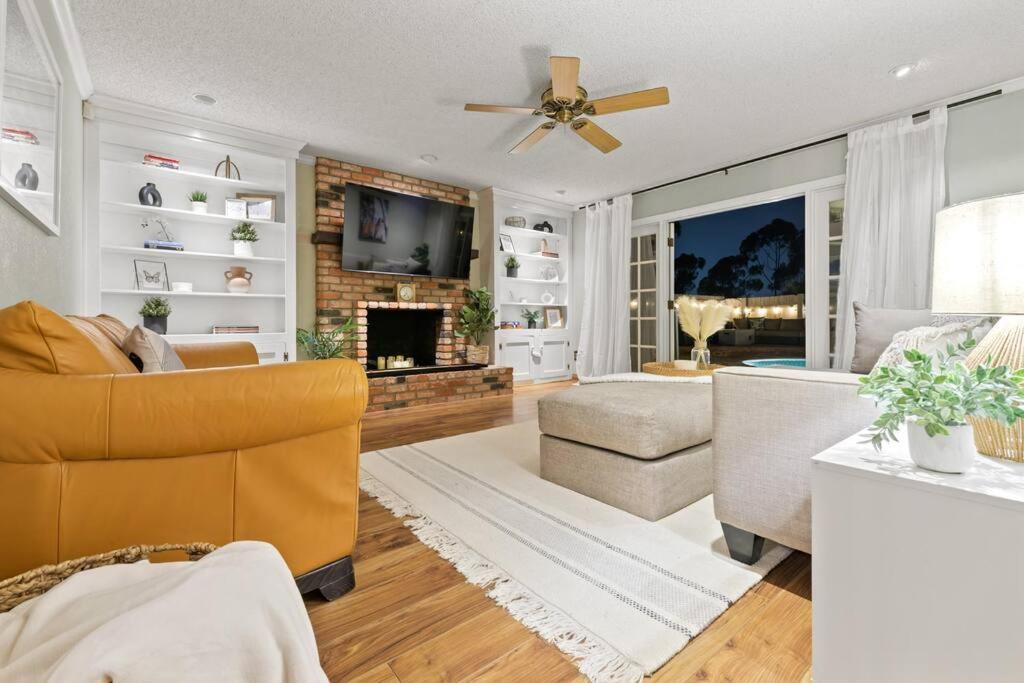 Majestic Lux With Heated Pool And Spa!
