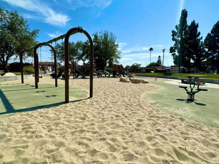 Majestic Lux With Heated Pool And Spa! Holiday home San Diego
