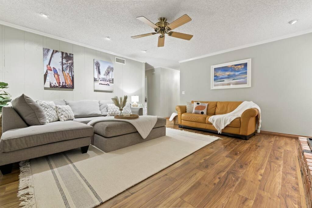 Majestic Lux With Heated Pool And Spa! San Diego