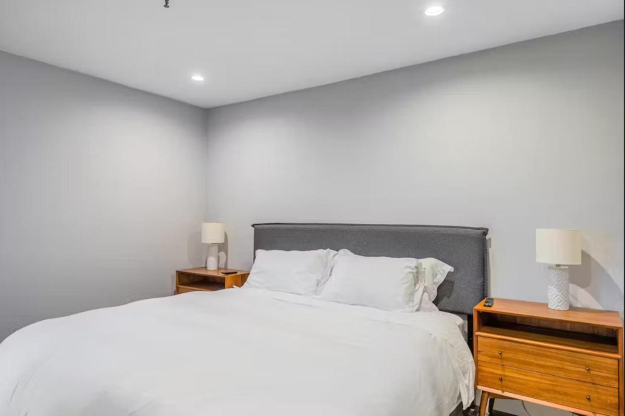2 Bed 2 Bath Penthouse With Ac And Ocean Views