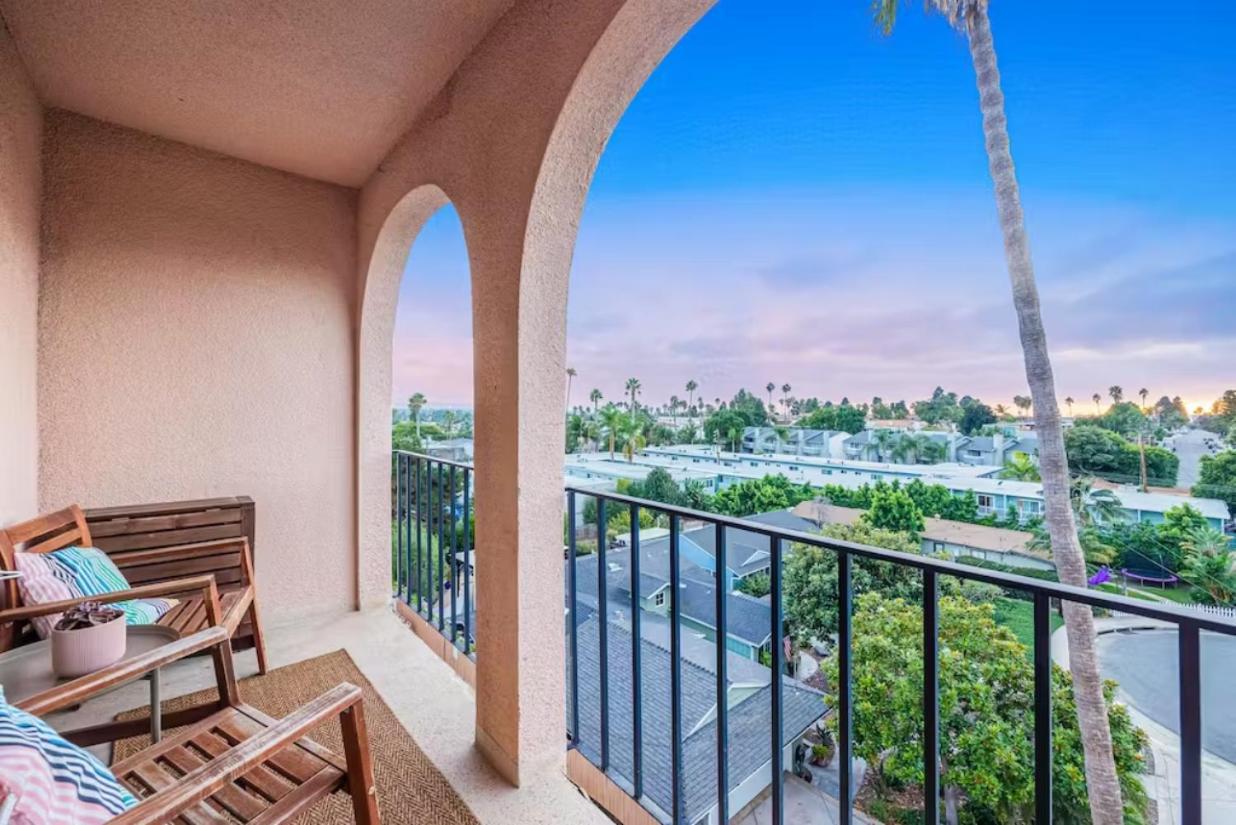 Apartment 2 Bed 2 Bath Penthouse With Ac And Ocean Views San Diego