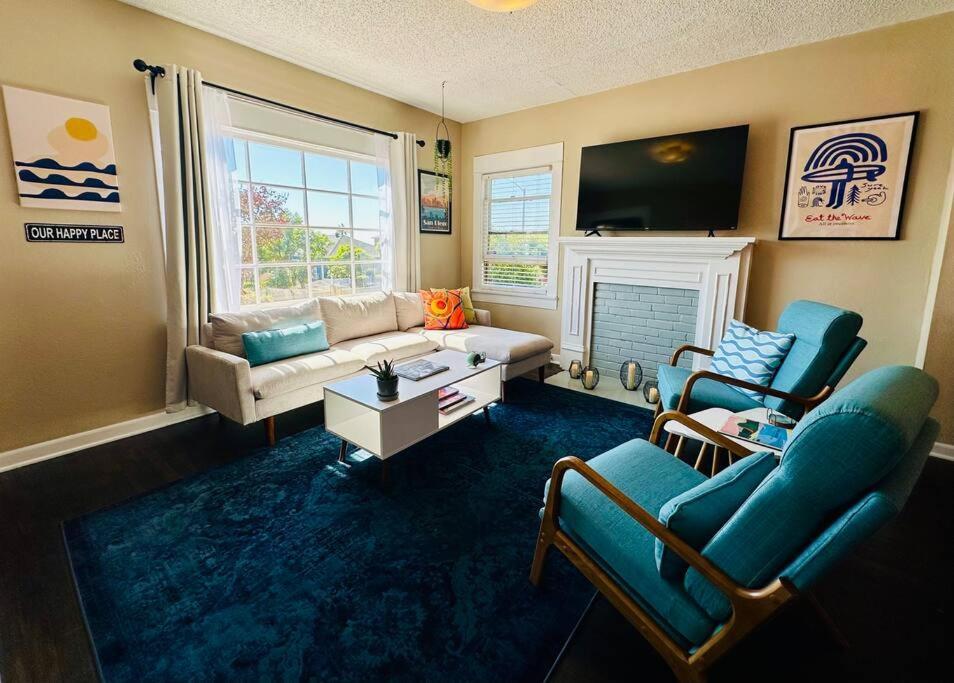 3-bedroom, Prime Location, Private Backyard!