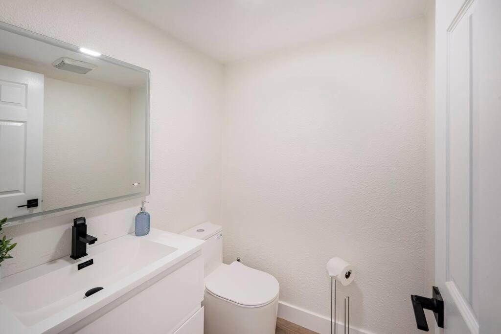 Luxury Getaway - Only 15 Min To Downtown