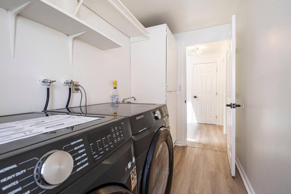 Luxury Getaway - Only 15 Min To Downtown Holiday home