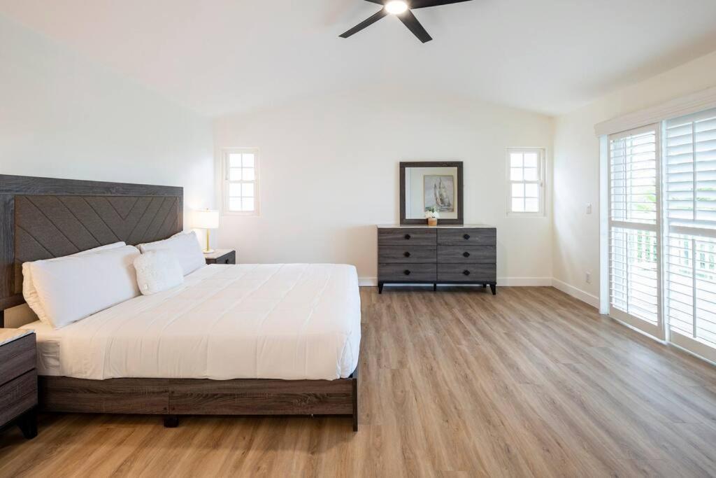 Holiday home Luxury Getaway - Only 15 Min To Downtown San Diego