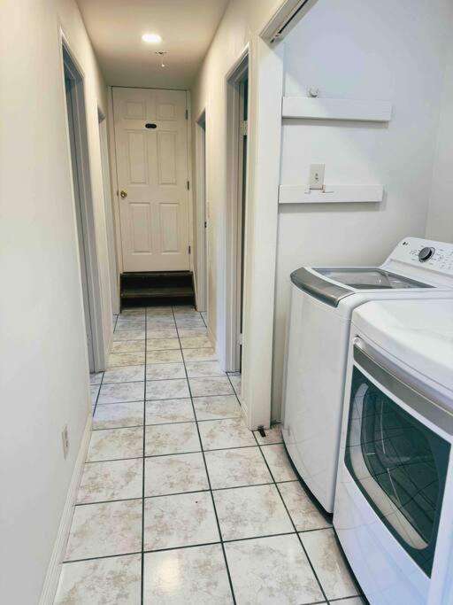 Sunny Retreat Huge Single Level With Large Yard San Diego