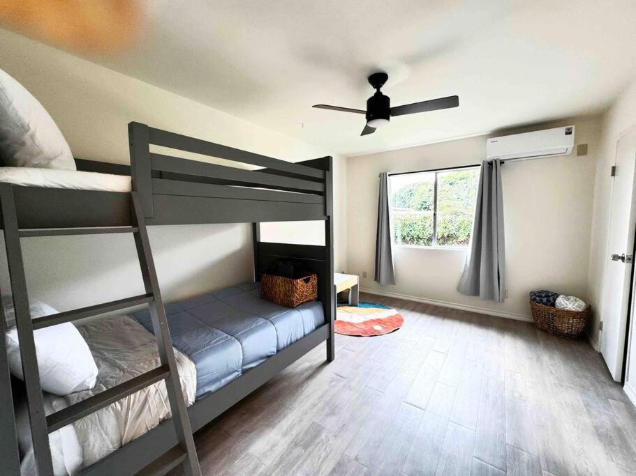 Sunny Retreat Huge Single Level With Large Yard San Diego