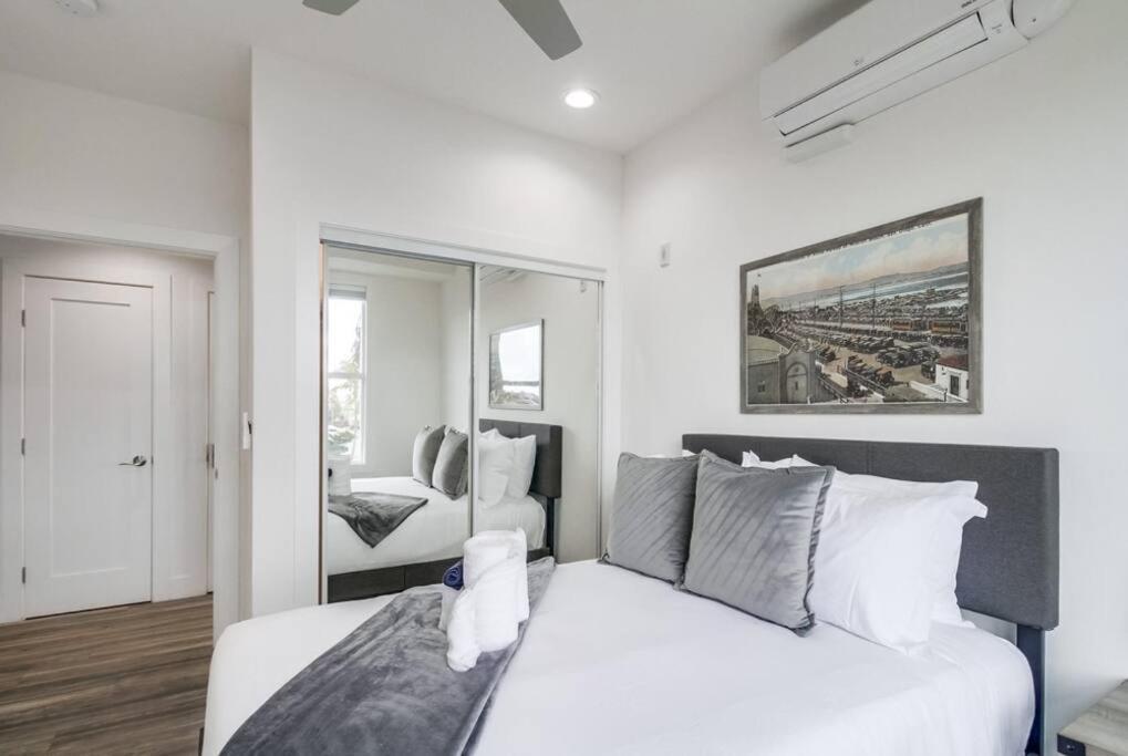 Apartment Hot Tub, New 2 Bedroom Park Blvd *