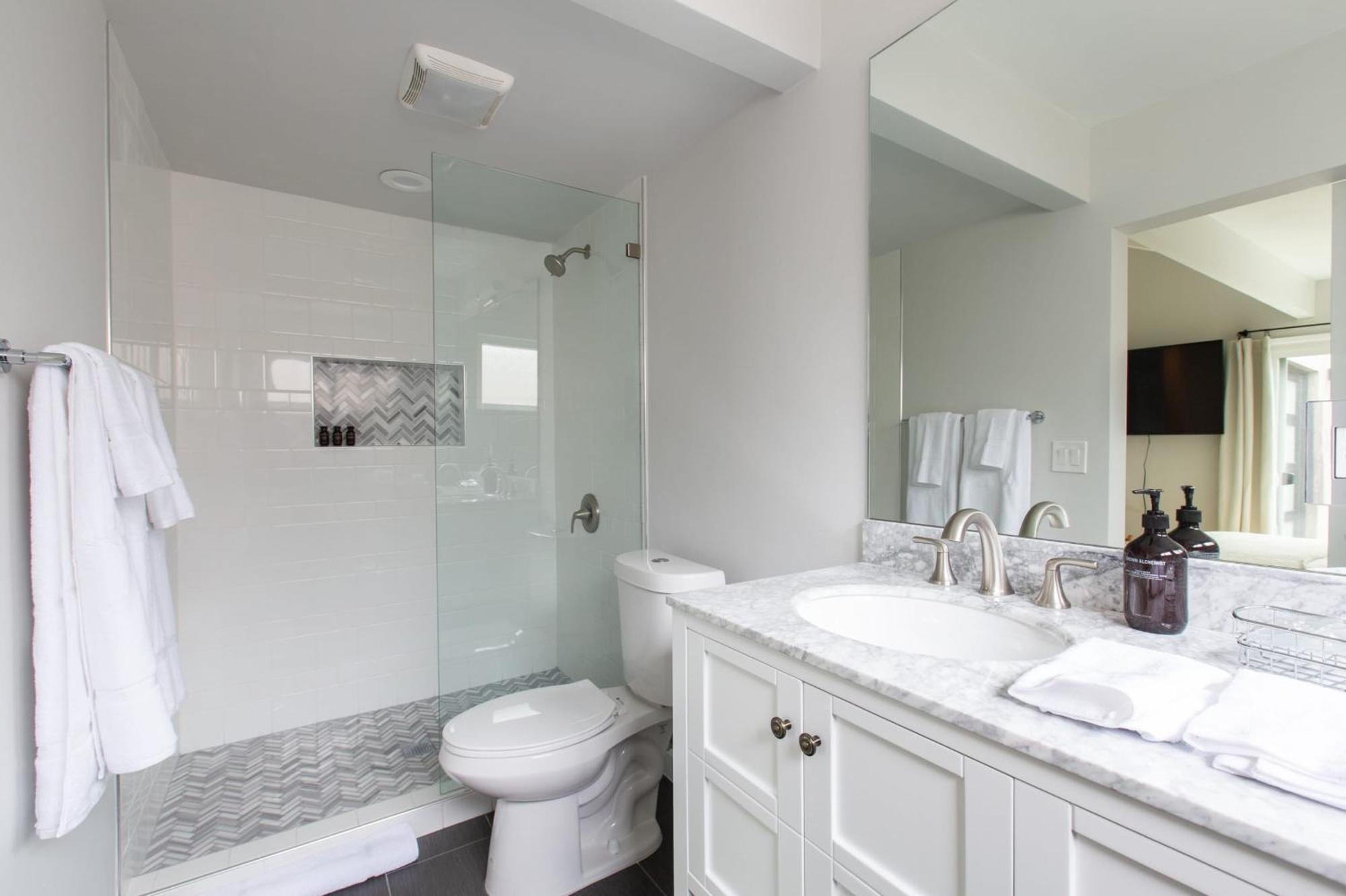 Holiday home Hamilton I By Avantstay House Rooftop Deck Newly Renovated