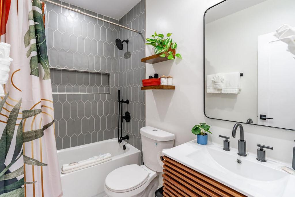 Gorgeous 2bd 2ba House - Balboa Park Zoo Downtown San Diego