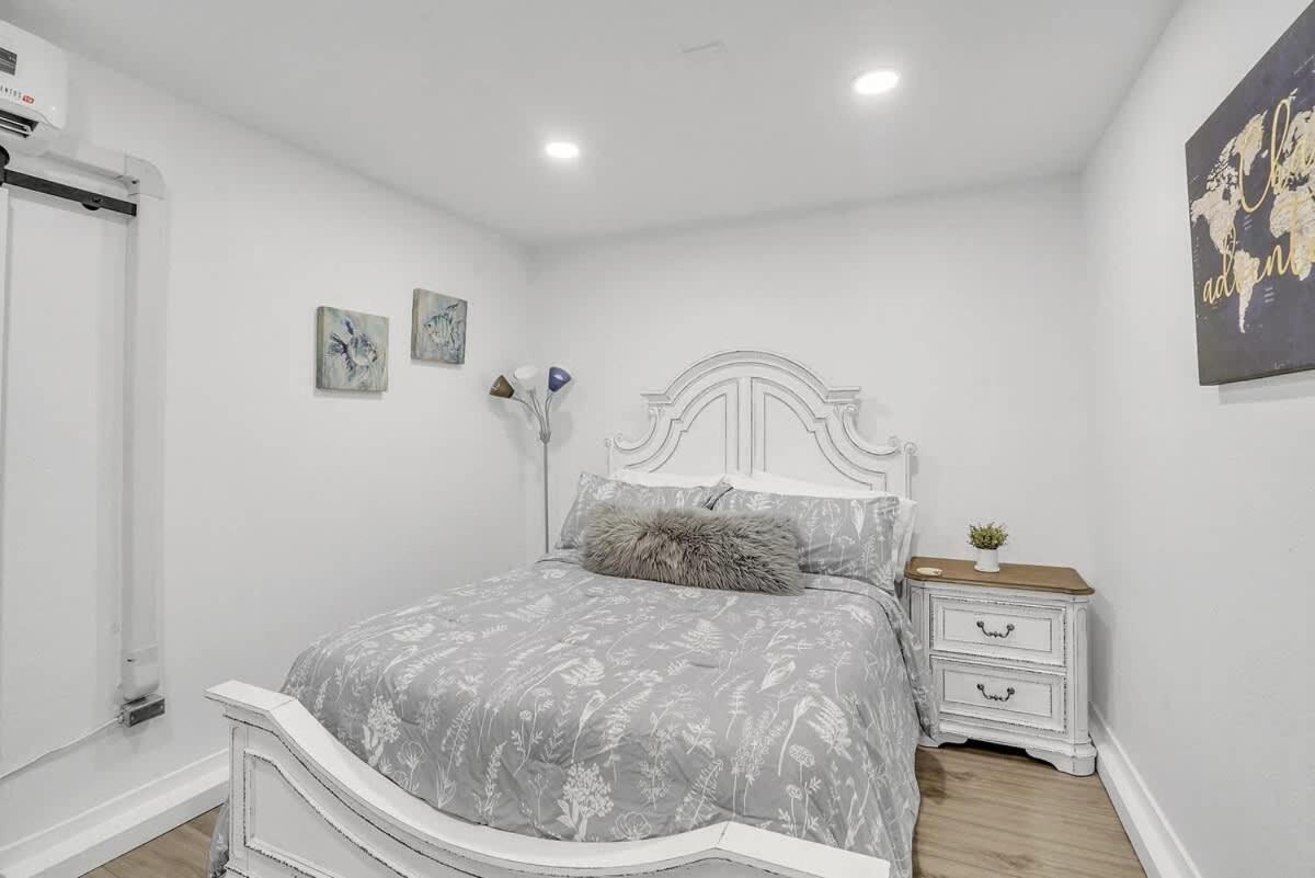 3bed 3bath Blocks To The And Bay In Pb San Diego