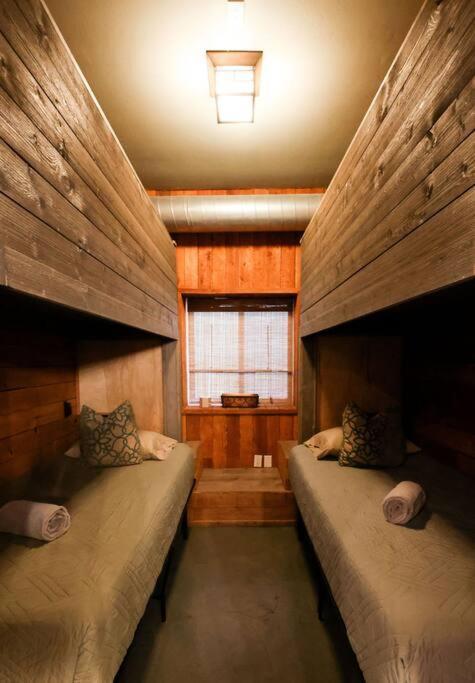Bamboo Loft 6br, 24 Guests Holiday home