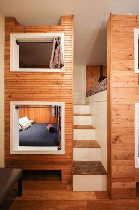 Bamboo Loft 6br, 24 Guests Holiday home San Diego
