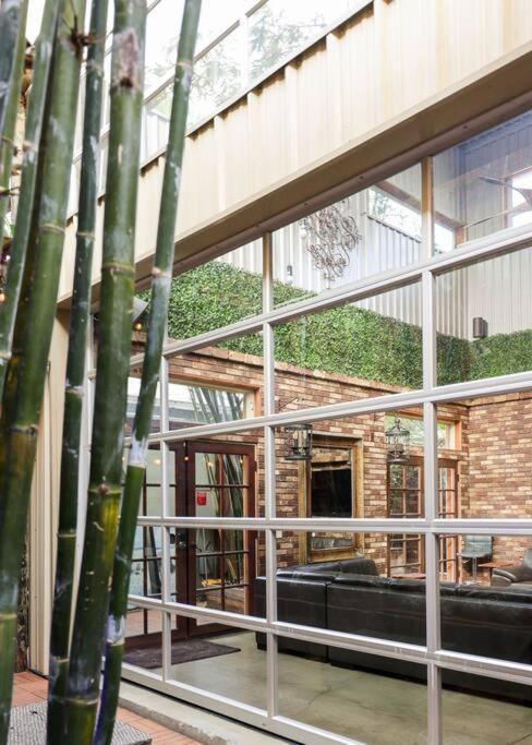 Bamboo Loft 6br, 24 Guests Holiday home San Diego