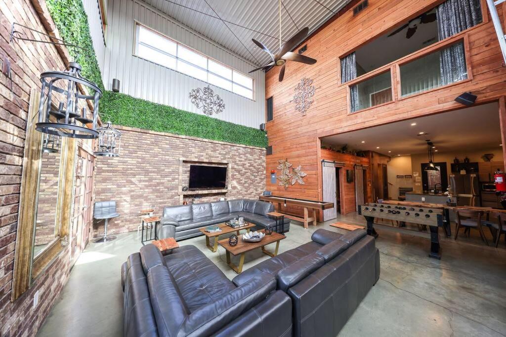 Bamboo Loft 6br, 24 Guests