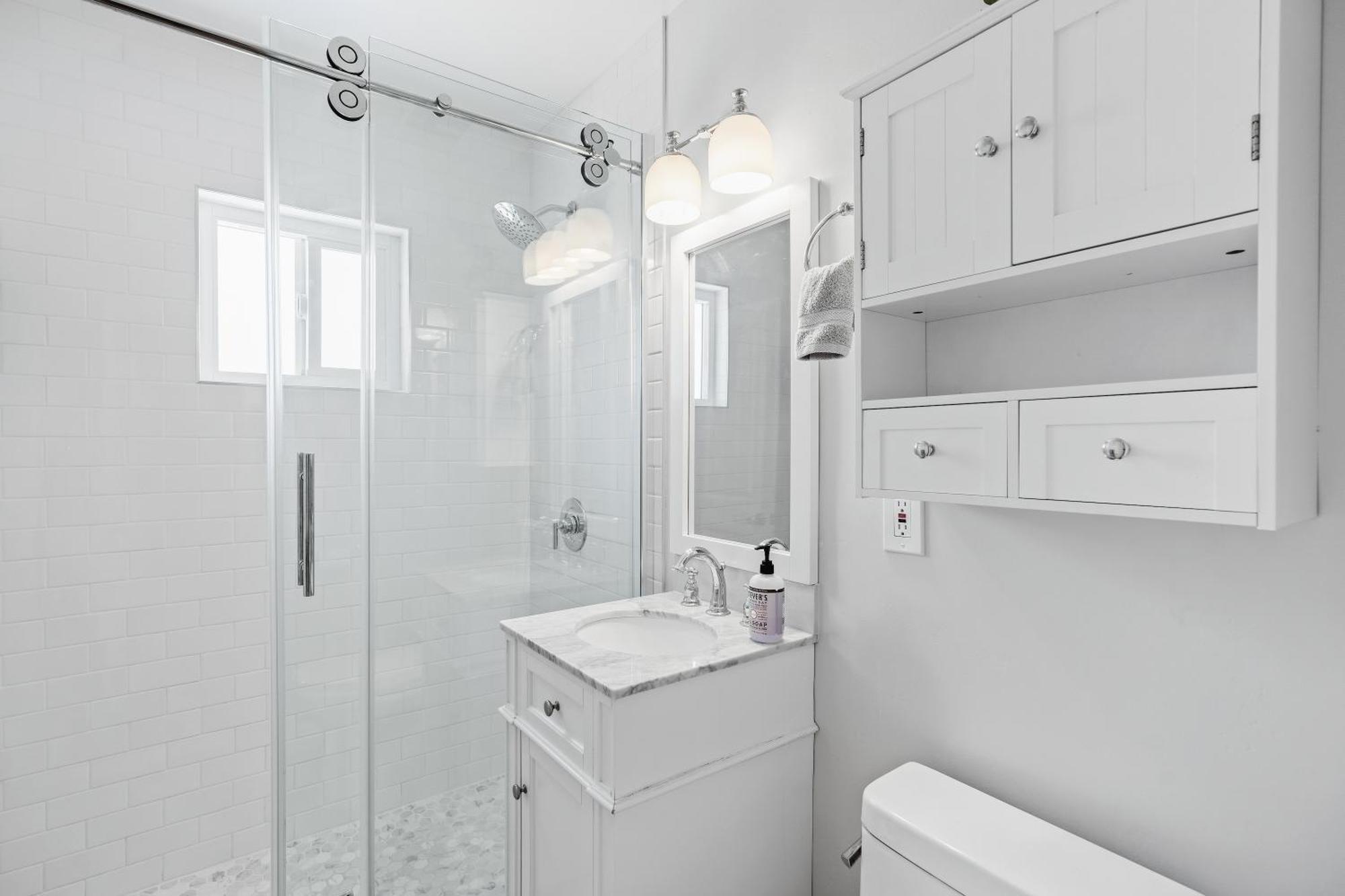 Peaceful Getaway With Renovated Amenities Apartment
