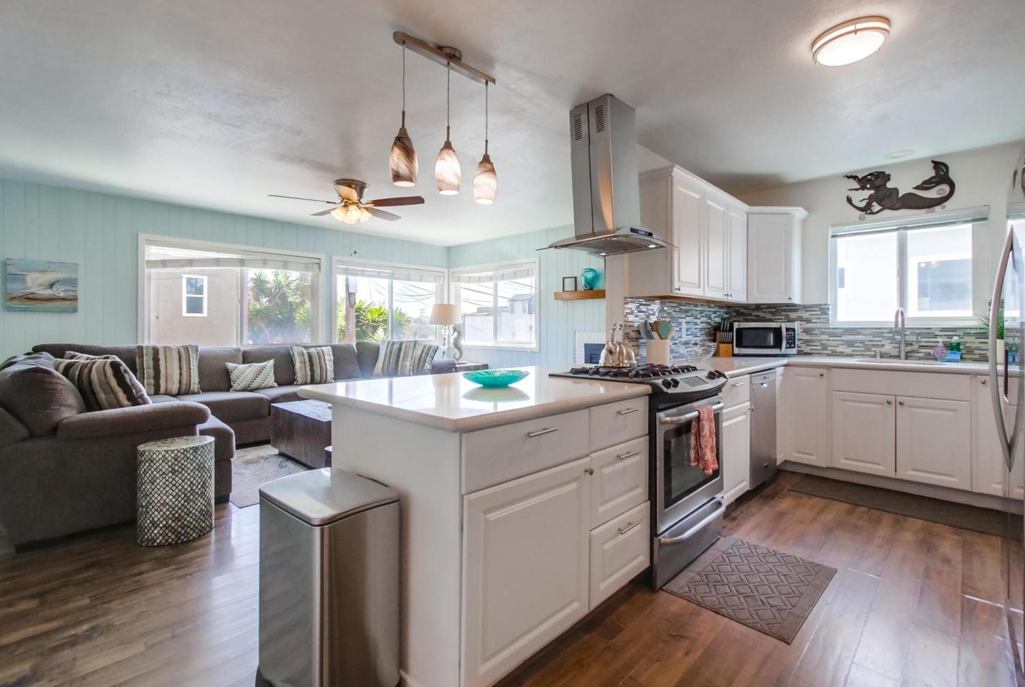 Holiday home Tidal Wave 2 Brand New Listing!