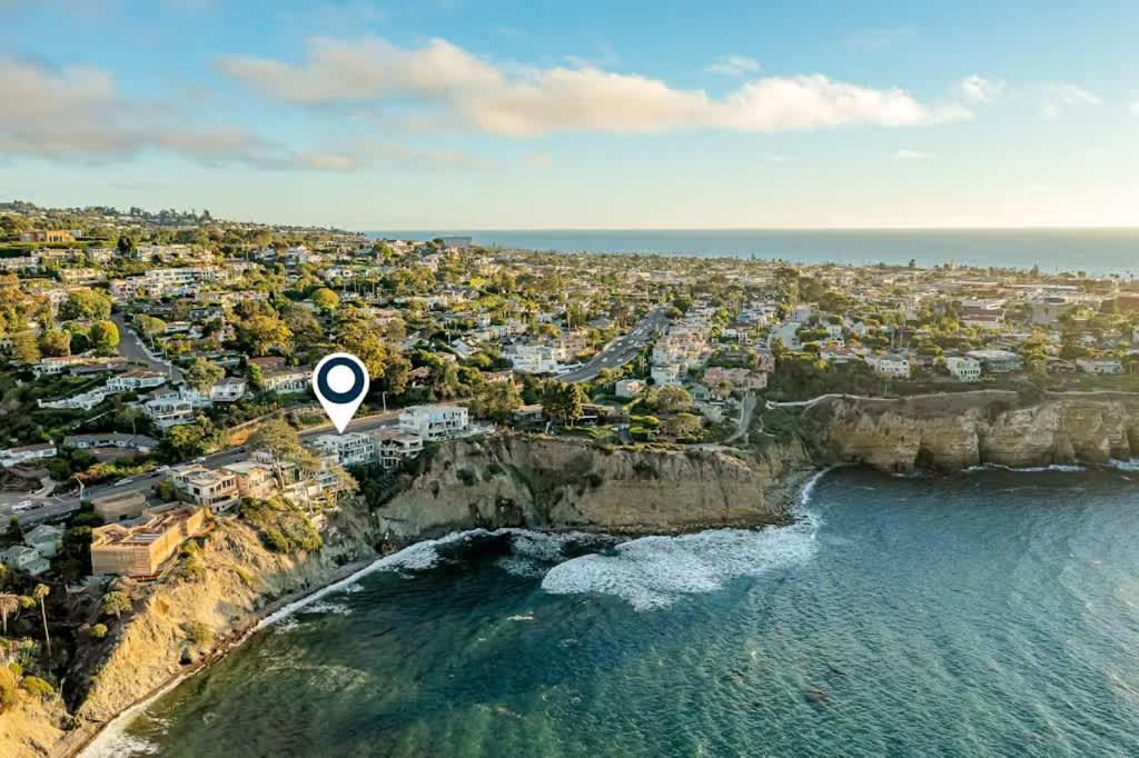 Holiday home Cliffside Haven Where Ocean Meets Sky *