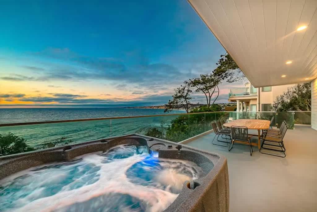 Cliffside Haven Where Ocean Meets Sky San Diego