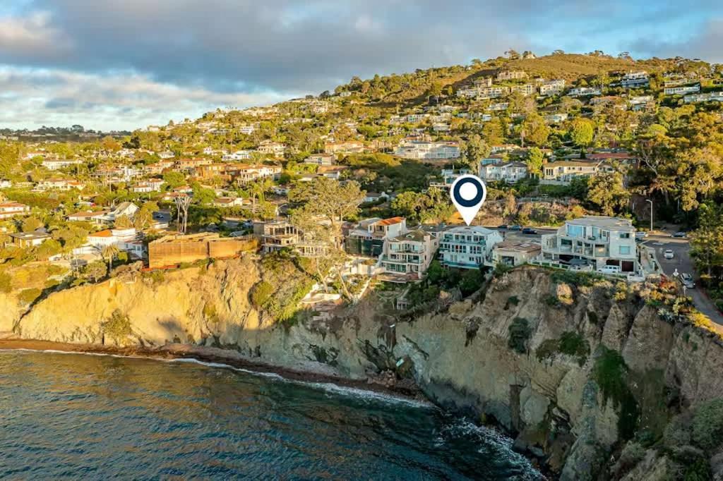 Cliffside Haven Where Ocean Meets Sky San Diego