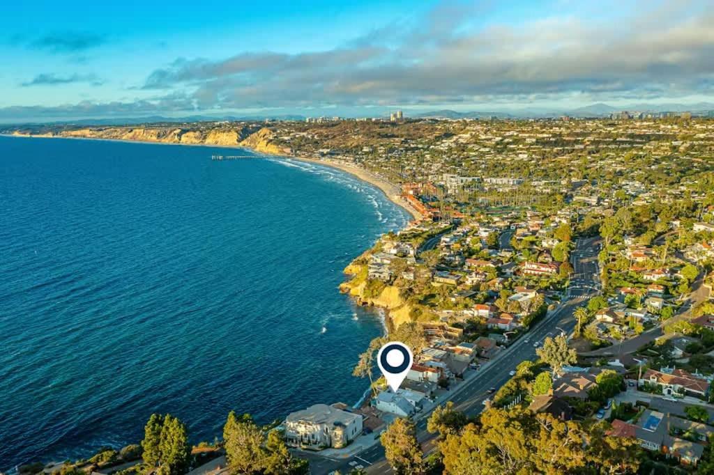 Cliffside Haven Where Ocean Meets Sky * San Diego