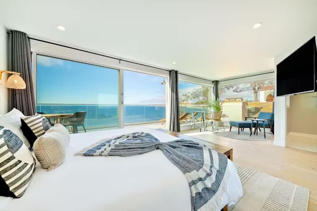 Cliffside Haven Where Ocean Meets Sky San Diego