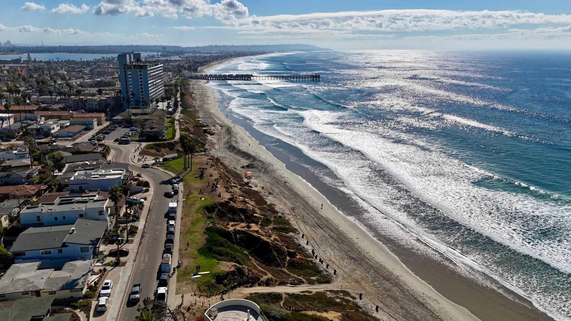 3bed 3bath Blocks To The And Bay In Pb *