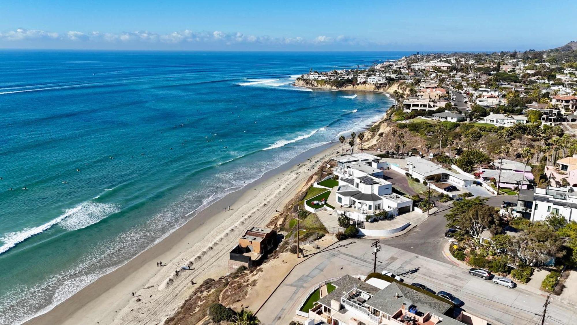 3bed 3bath Blocks To The And Bay In Pb Apartment *
