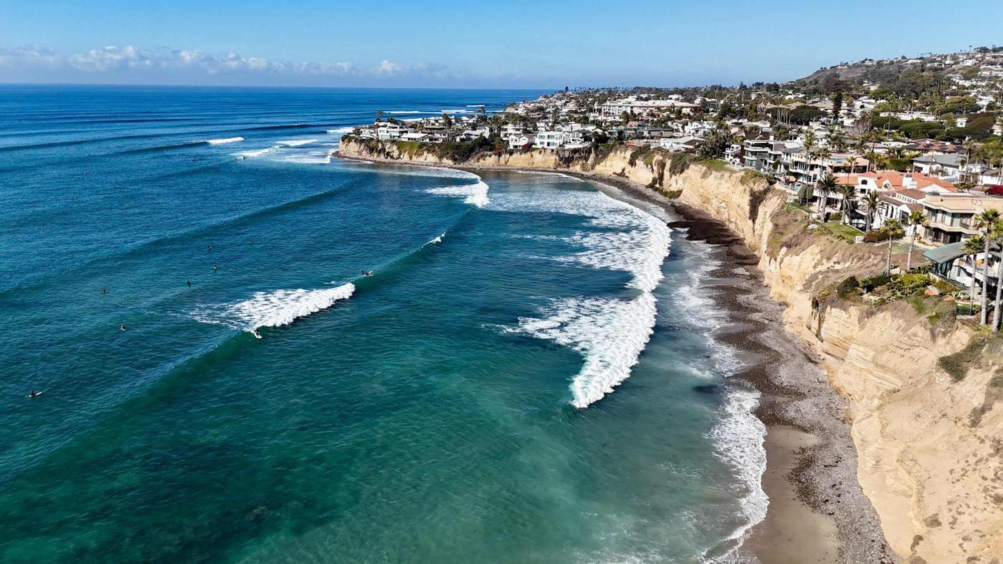 Apartment 3bed 3bath Blocks To The And Bay In Pb