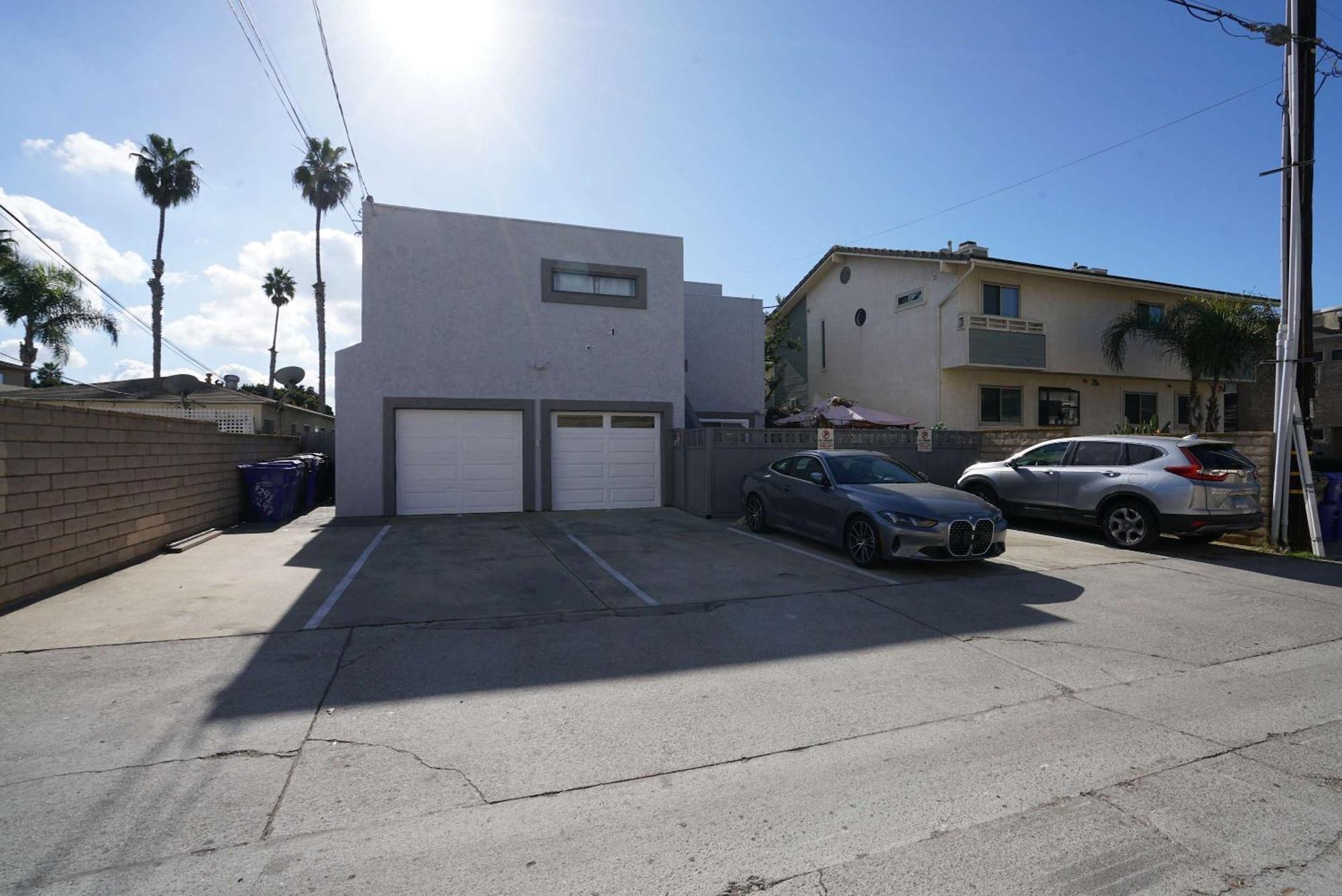 3bed 3bath Blocks To The And Bay In Pb *