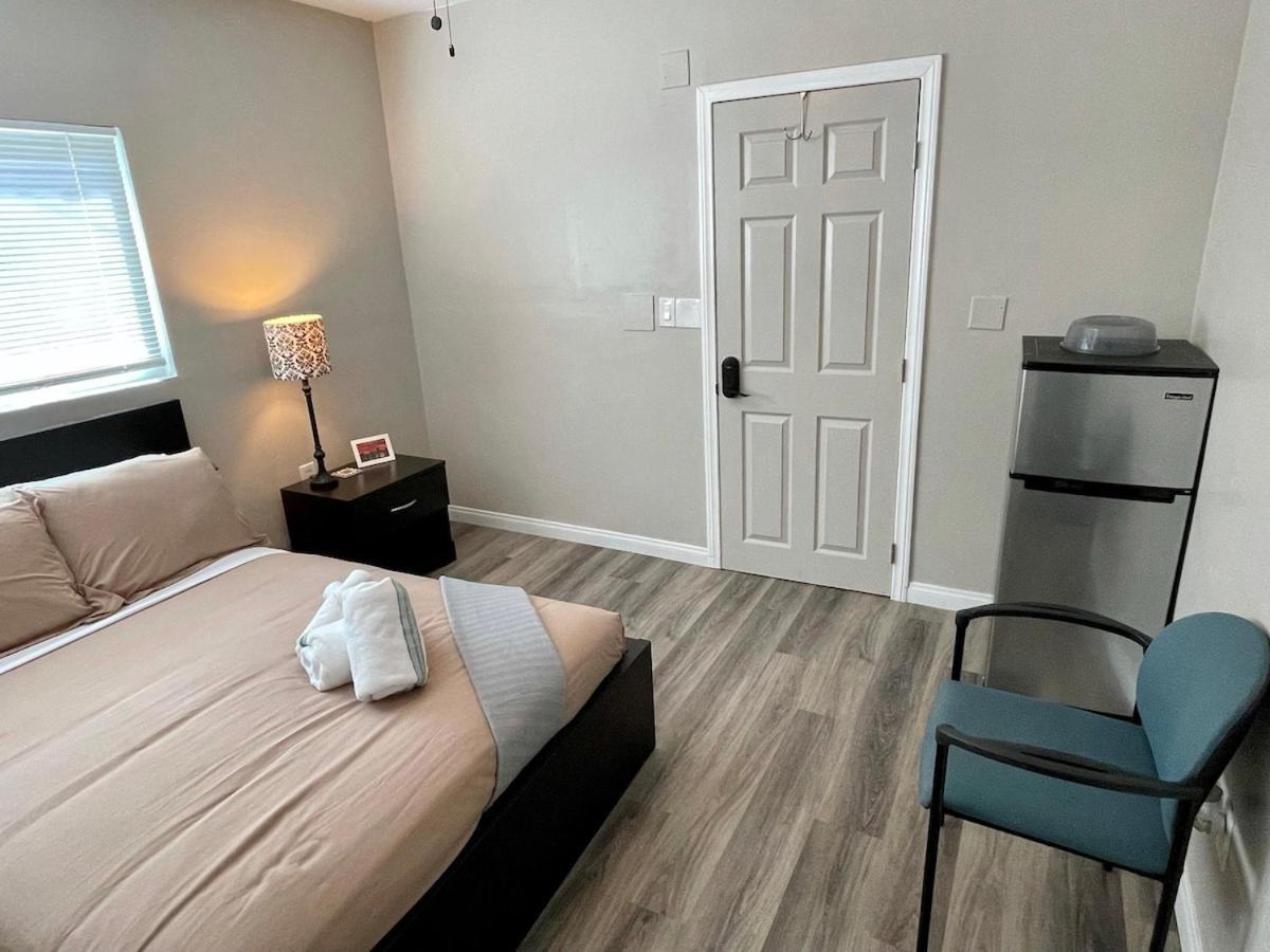 North Park Centrally Located 8br 5ba House Holiday home *