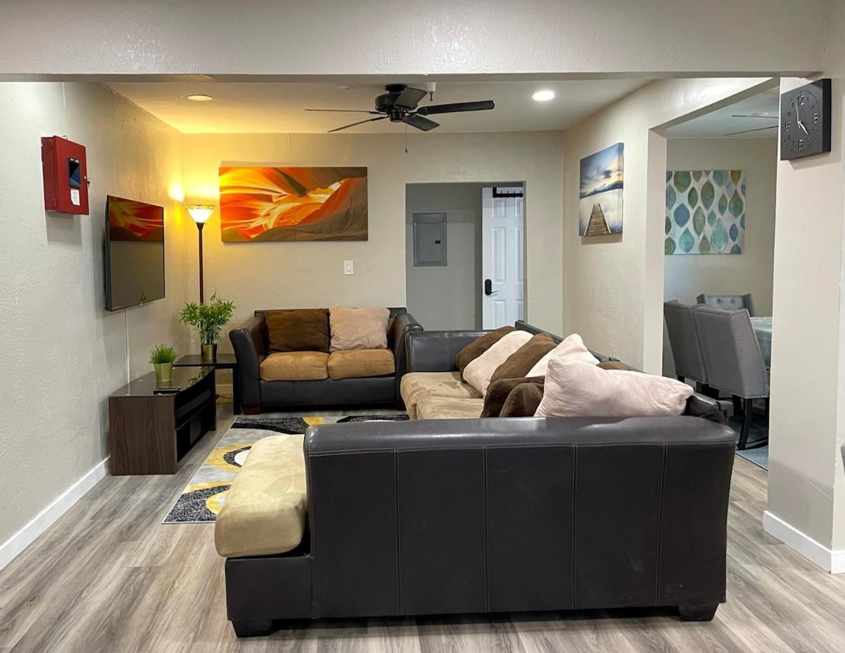 North Park Centrally Located 8br 5ba House Holiday home