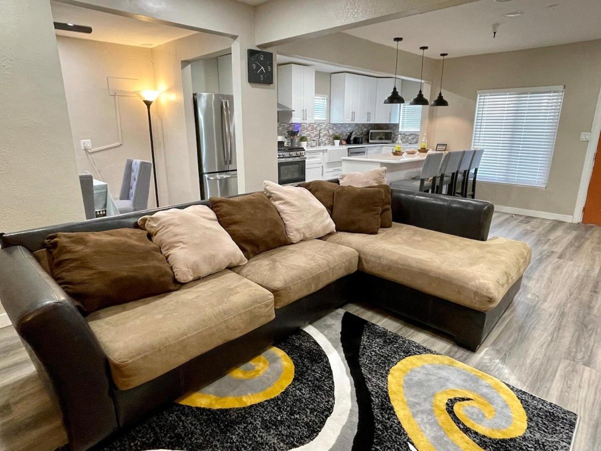 North Park Centrally Located 8br 5ba House