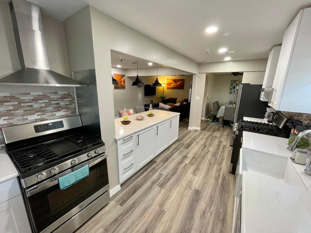 North Park Centrally Located 8br 5ba House * San Diego