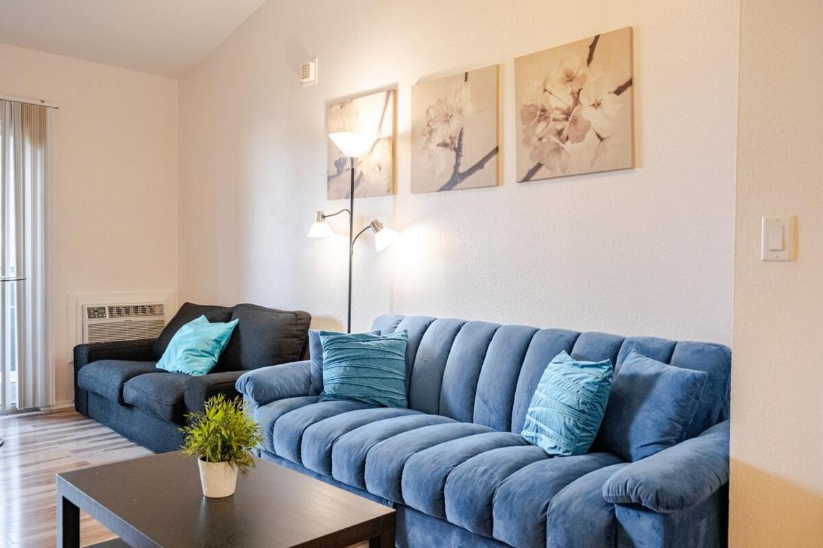 With Pool In The Heart Of Missionvalley *