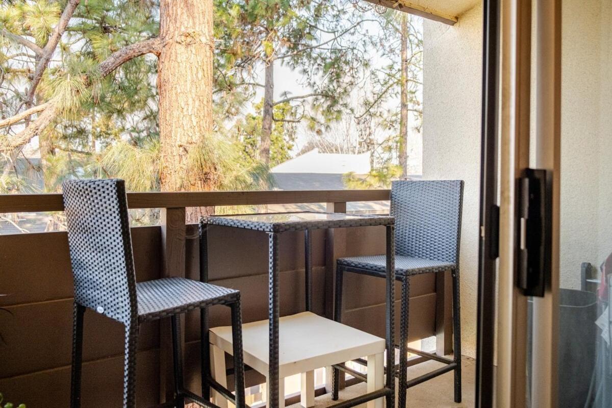 With Pool In The Heart Of Missionvalley Apartment *