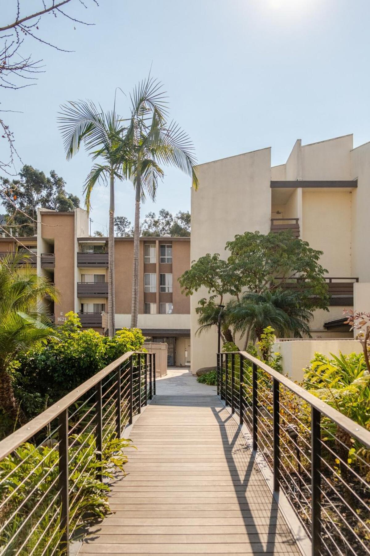 With Pool In The Heart Of Missionvalley San Diego
