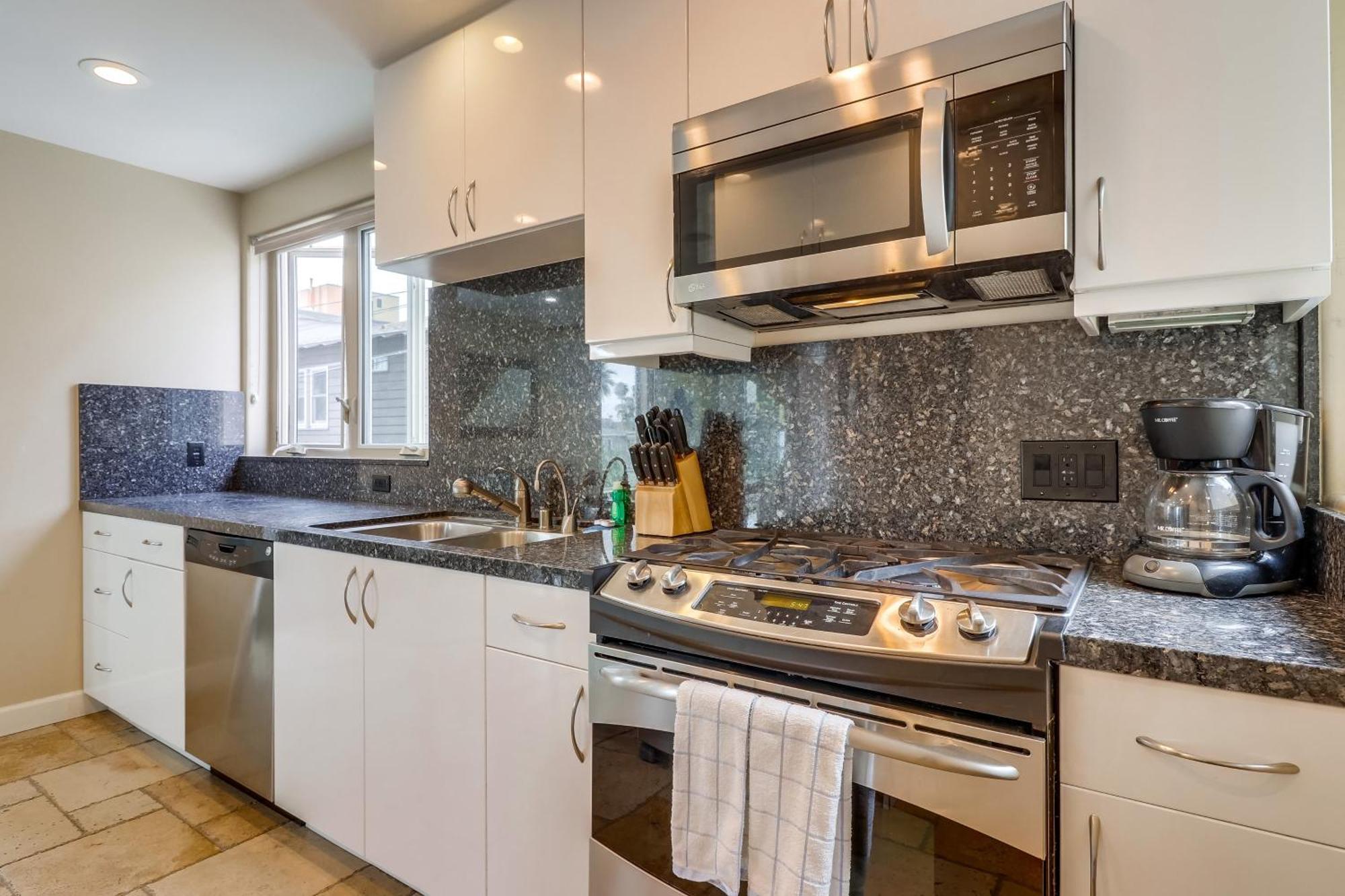 Ocean Breeze 1 & 2 Holiday home