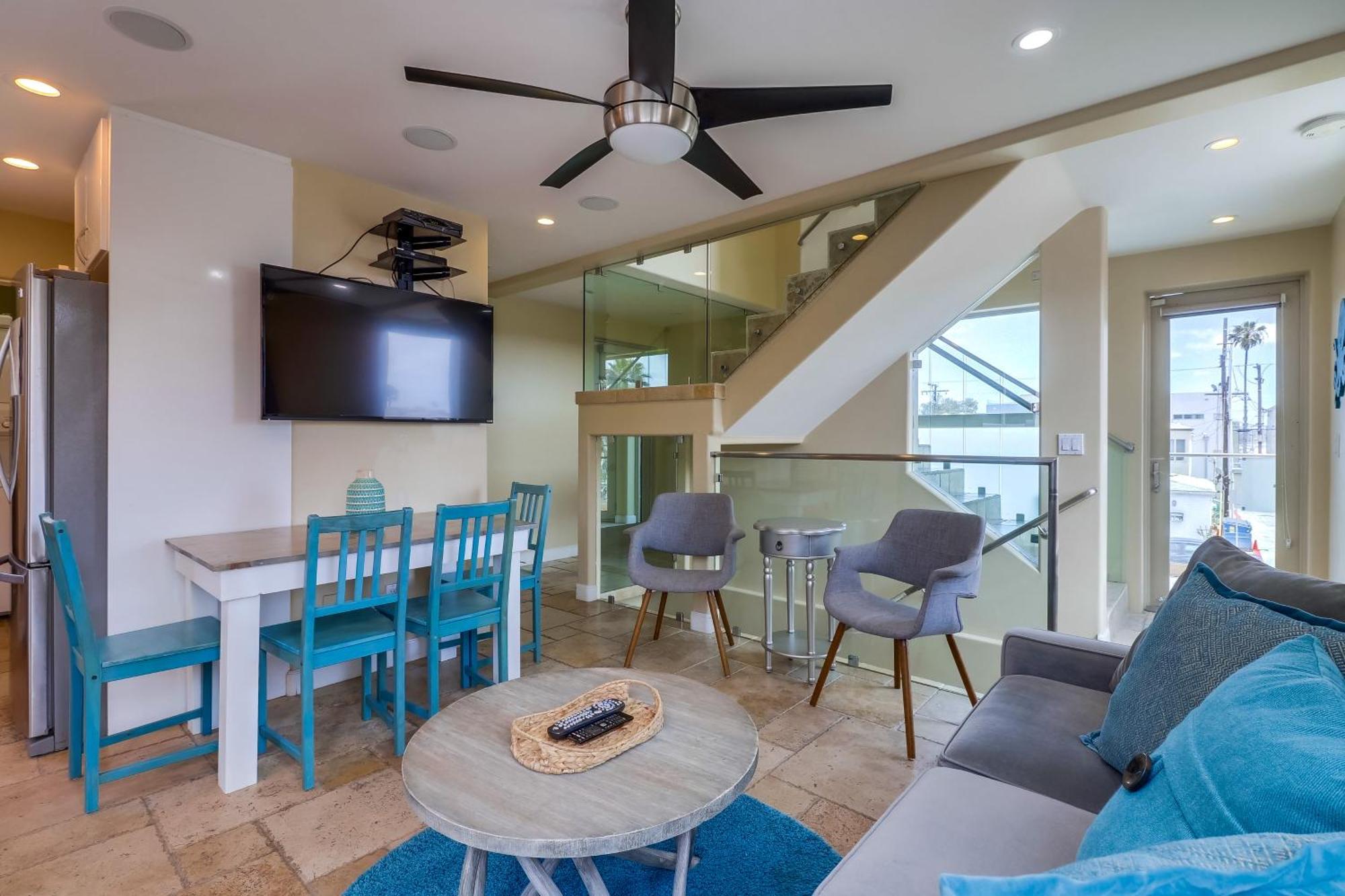Ocean Breeze 1 & 2 Holiday home