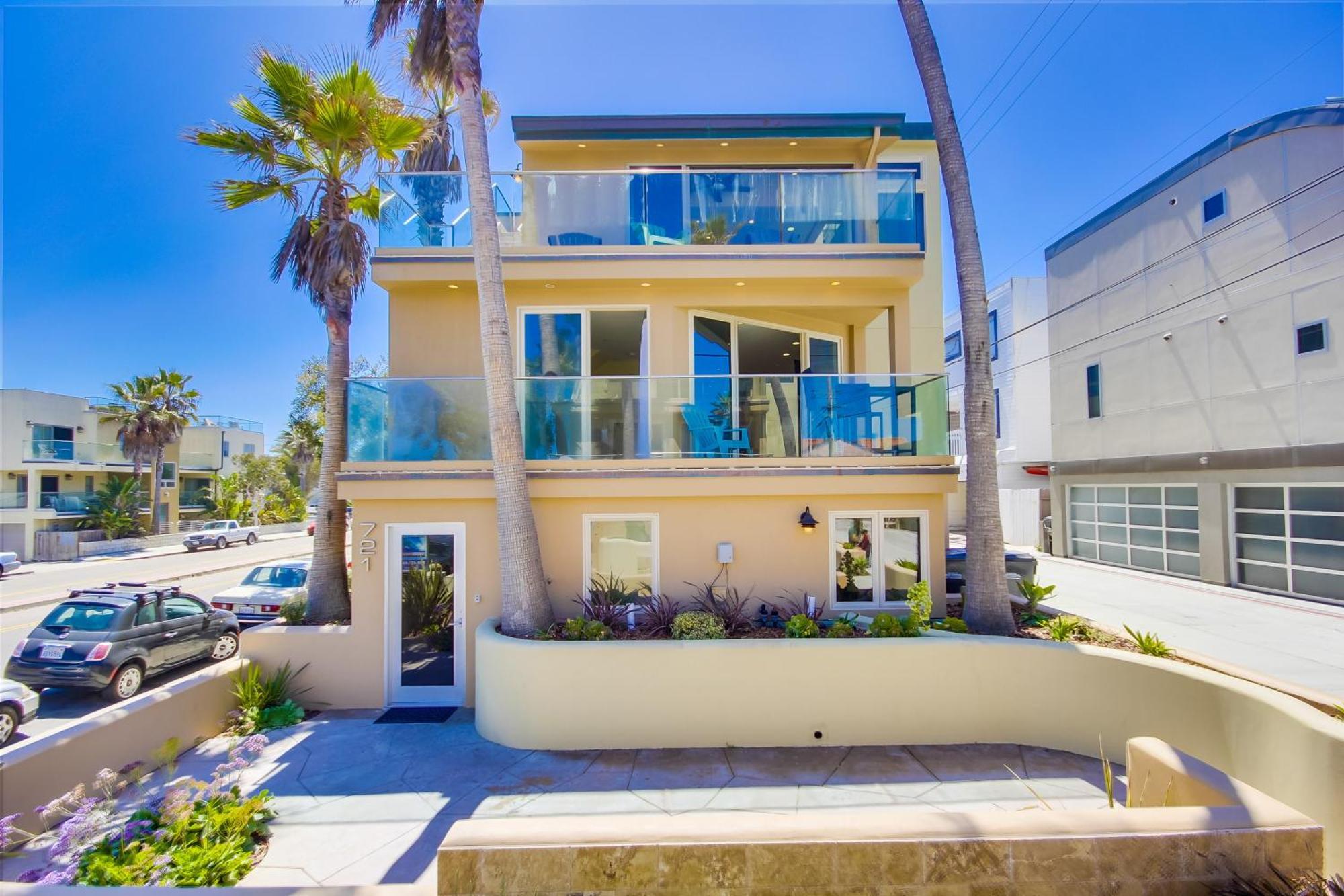 Ocean Breeze 1 & 2 Holiday home