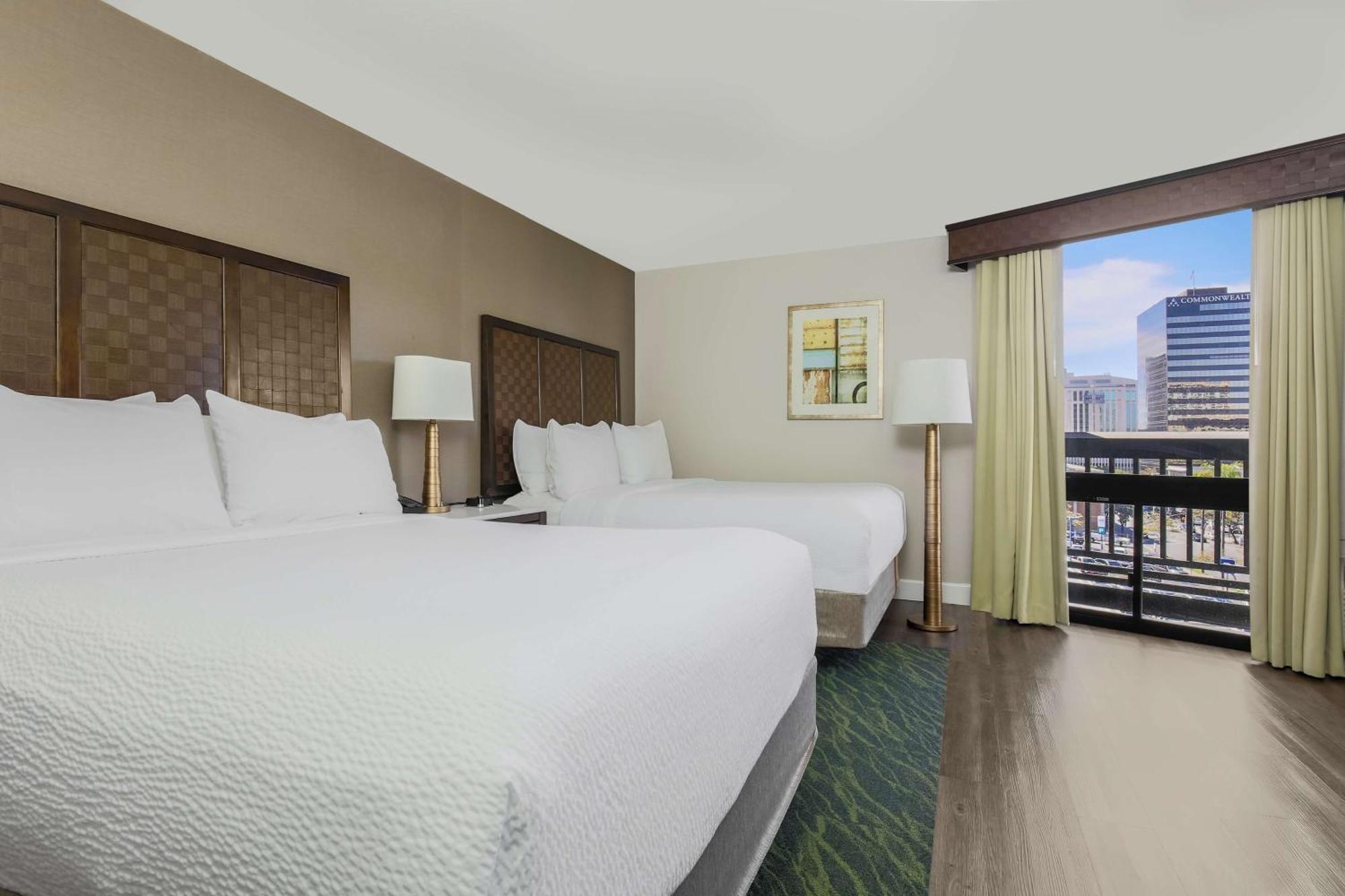 The Dextro, Bw Premier Collection Hotel San Diego