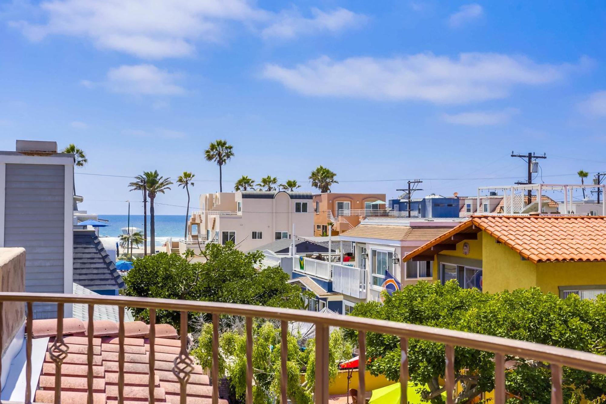 D739 - Dover Vistas San Diego