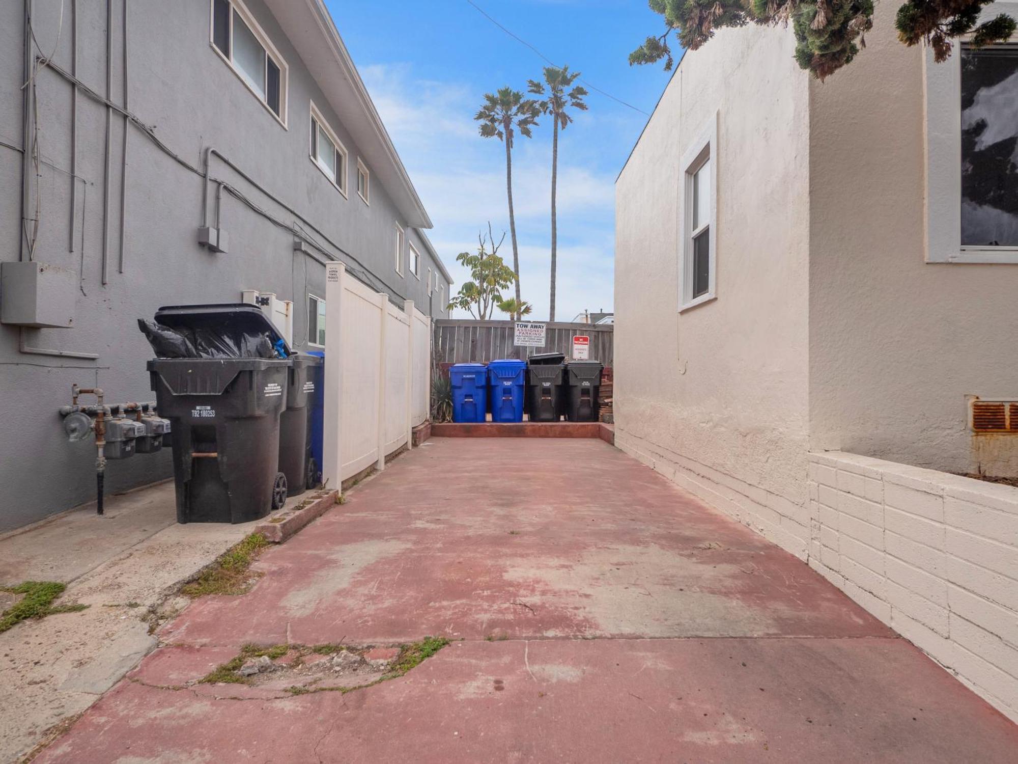 P1486m - Cliffs Oceanfront Holiday home *