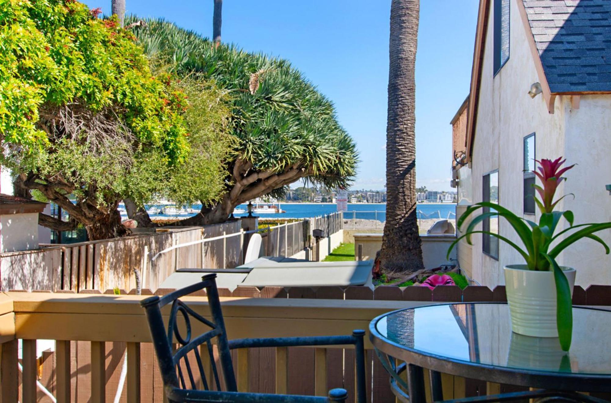 Bay View Patio Wd Parking Location 5176 Holiday home San Diego