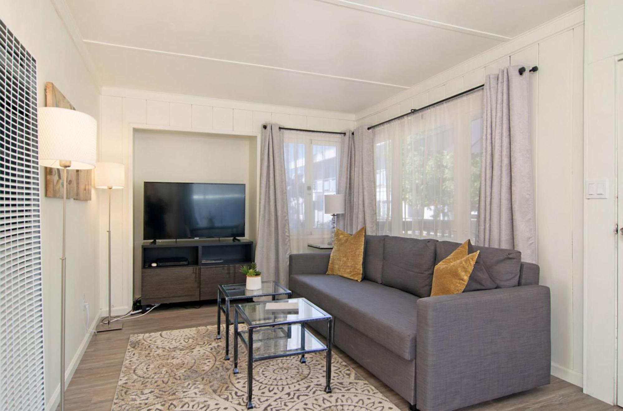 Bay View Patio Wd Parking Location 5176
