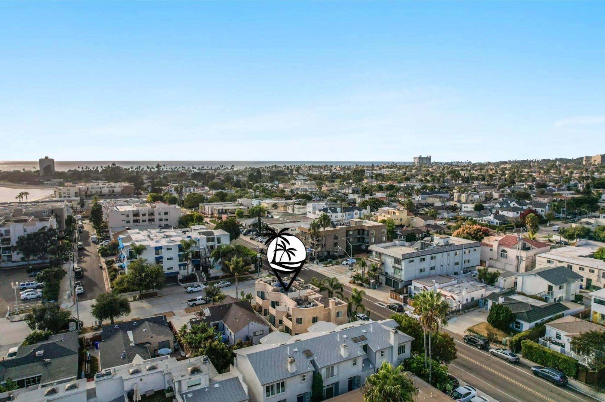 Dreamin Luxury Water View Ac Garage Fast Wifi Rooftop Patio 5175 Holiday home *