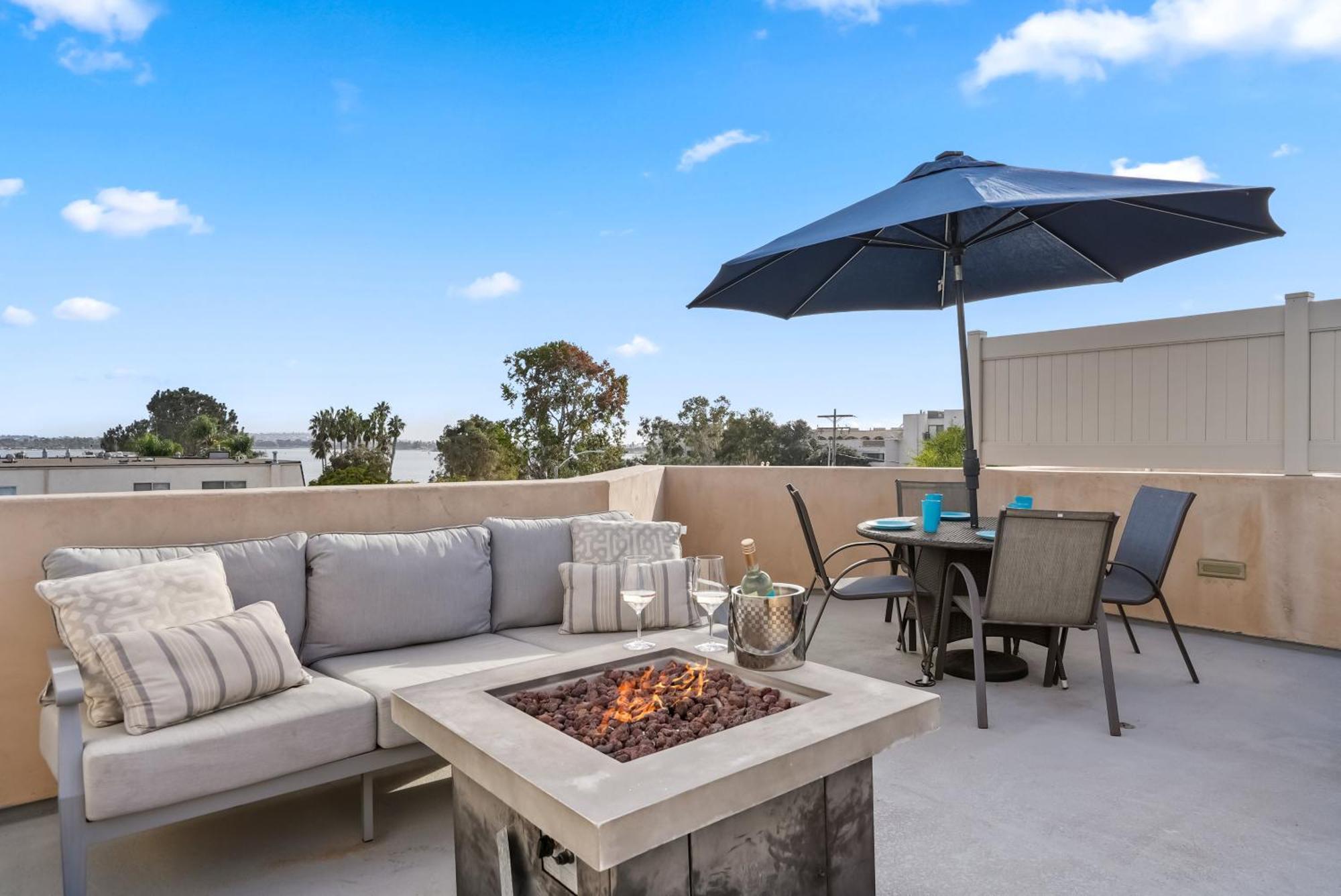 Dreamin Luxury Water View Ac Garage Fast Wifi Rooftop Patio 5175 San Diego