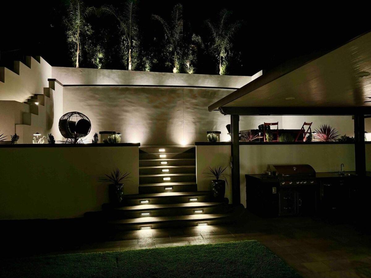 Holiday home Need Is 4 Beds And A Luxury Yard *