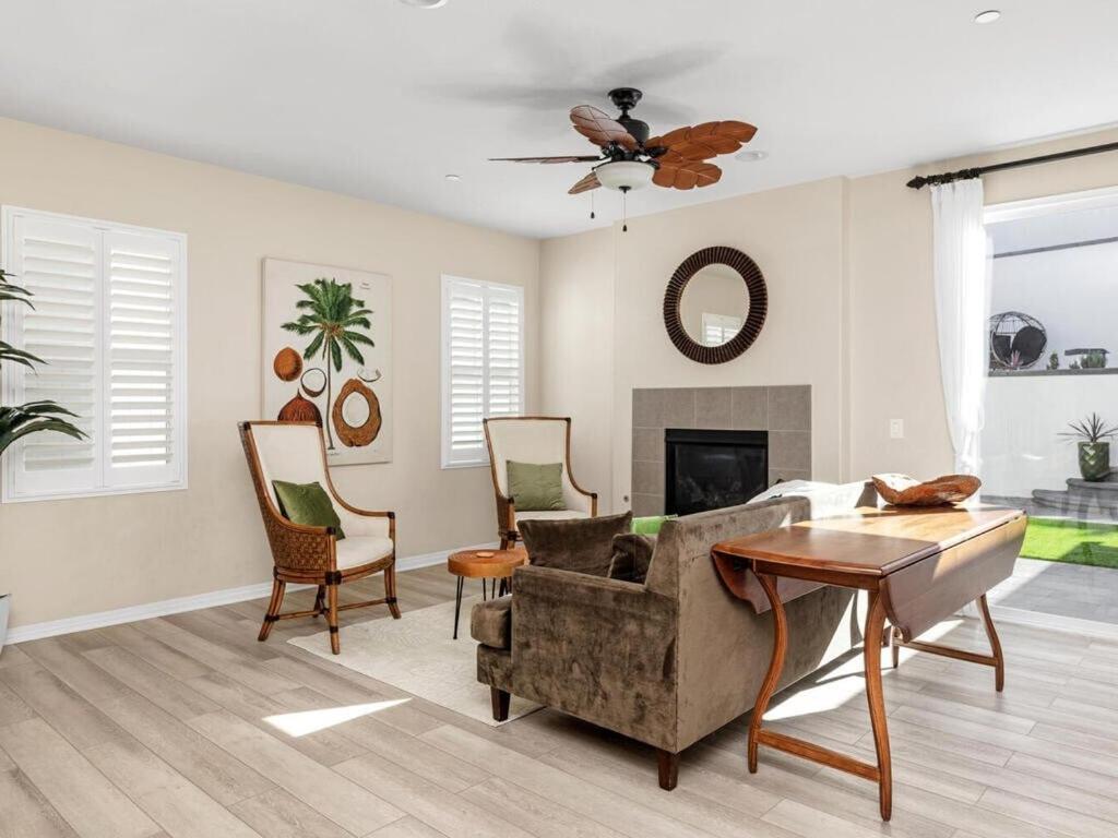 Need Is 4 Beds And A Luxury Yard Holiday home
